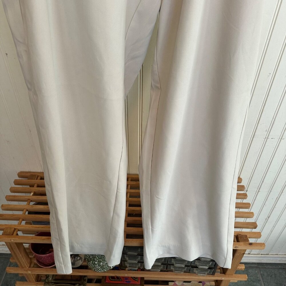 Old Navy Women's Cream Pants - Picture 8 of 9